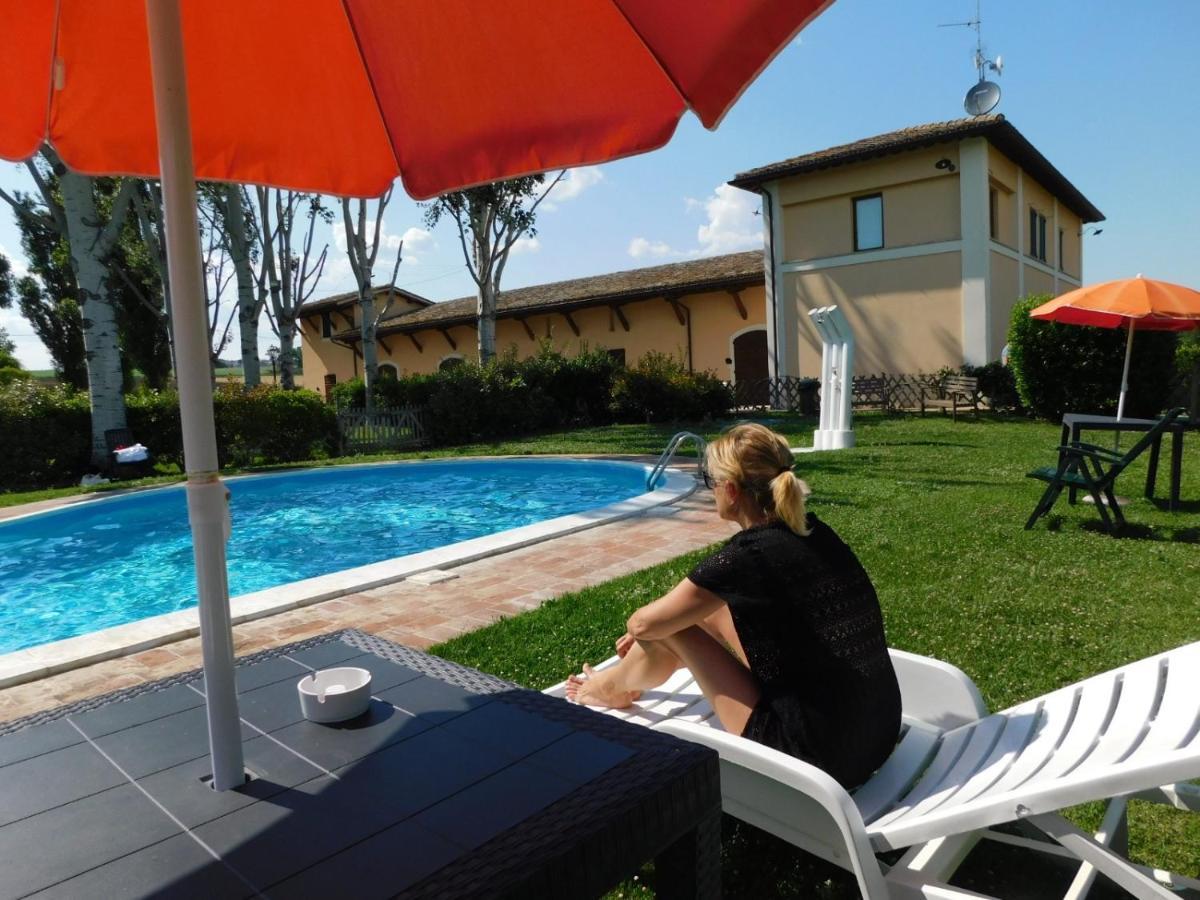 Hotel Villaggio Le Stelline Montefalco Exterior foto