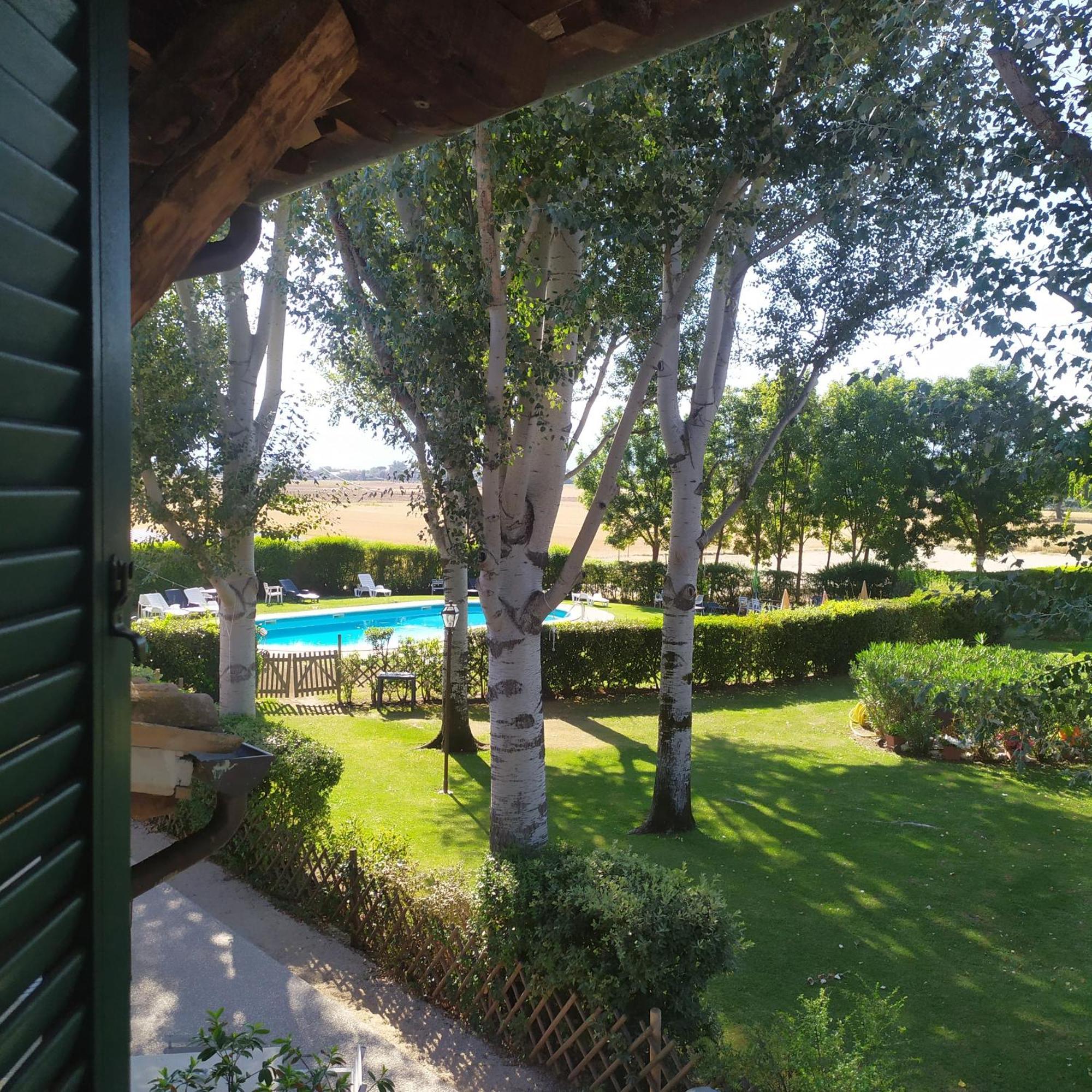 Hotel Villaggio Le Stelline Montefalco Exterior foto